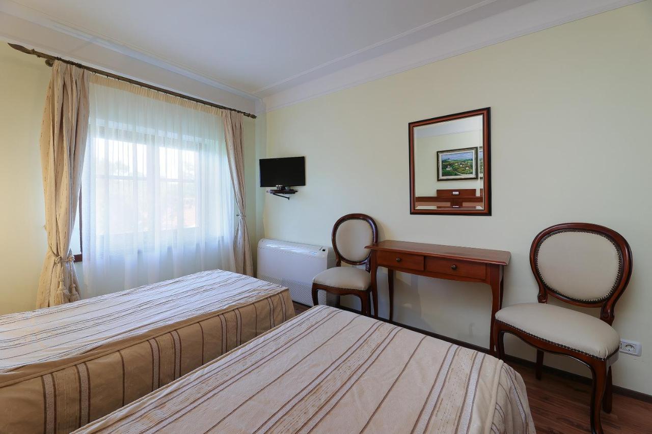 B & B Casa Rustica Dva Baladura Rooms Kanfanar Exteriér fotografie